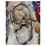 Wood frame pack saddle with full harness