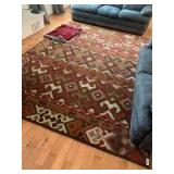 8 x 10 rug, has a worn spot in the center