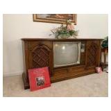 Classic retro Philco Model 500 series console TV, stereophonic AM/FM?8 track. Comes with 8 track to cassette convertor, Radio & record player work, 8 track not tested. TV comes on but not hooked up to