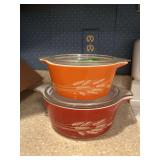 Pyrex 474B & 475B lidded  baking dishes One lid is chipped, see photos