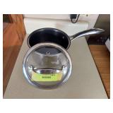 Hexclad 6' sauce pan w/ lid
