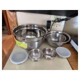 Various stainless steel mixing bowls