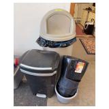 Rubbermaid trash can with flapper lid and other small trash cans