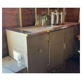 Rapids Products Co kegerator Model E4DDLR?? Plugged in and turns on Please come at later pick up time
