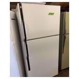 Kenmore fridge freezer Model 363.9758511 Plugged in and turns on