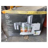 New in box GE four speed food processor