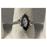 Size 8.5 ring marked 10K? TIARA