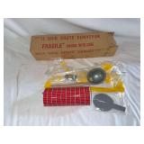 Set number 3951 silo shoot conveyor original box appears intact
