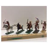 5 cast metal mounted Indians Minimen?
