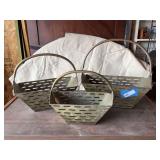 Set of three graduated galvanized metal decor baskets