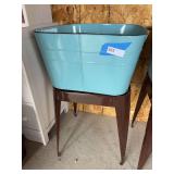 NEW Light weight blue wash stand