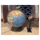 2 globes
