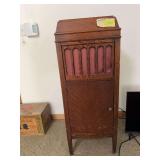 Edison cylinder roll record player w/ 50 cylinder records