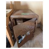 Sentry safe 17x17x24H Seller has combo