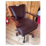 Heavy duty adjustable desk chair