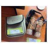 Leopold Cascades  8 x 42 binoculars with case