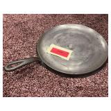 WagnerWare cast iron round griddle marked 1109A
