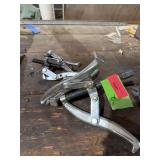 (2) three jaw gear pullers