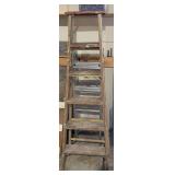 6’ wooden step ladder