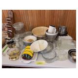 Juicer, stainless steel mixing bowls, pasta bowls, taco shell holder and more
