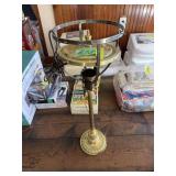 Brass lamp base no shade
