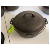 Griswold #8 Dutch oven W/lid