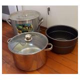 Very large Vollrath stainless steel stockpot, Living Quarters stockpot and insert