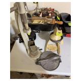 Assorted kitchen tools