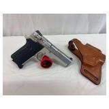 Smith & Wesson 9 mm Parabellum model 3913 serial number VAC9244 - with leather belt holster