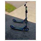 2 Razor scooters