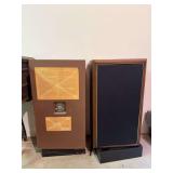 Pair of Advent floor speakers