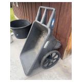 Rubbermaid heavy duty garden cart