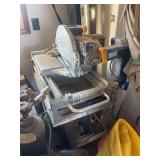 Chicago electric wet saw with work stand