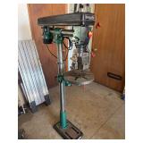 Grizzly industrial G7946 floor model radial drillpress 34 inch swing