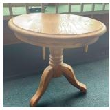24x22 round modern oak side table