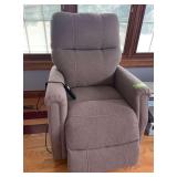 Electric lift recliner