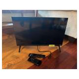 Vizio 24” smart tv w remote Model VHD24M0810