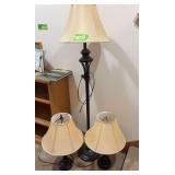 Two table lamps w matching floor lamp Bad cord on floor lamp