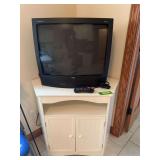 Corner cabinet and RCA tv w front inputs