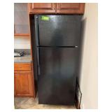 GE refrigerator/freezer see photo for model number
