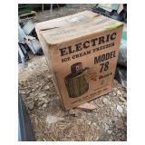 Electric ice cream freezer