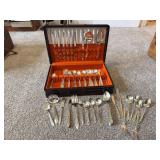 Oneida tudor plate 8 piece service for 8 with extras and serving pieces