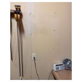 (2) Quick clamps 42”