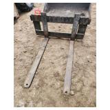 Skid steer 48" pallet forks