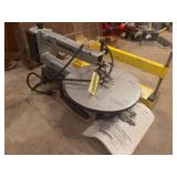 Dremel 16" scroll saw and long throat clamp