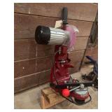 Electric chainsaw sharpener