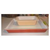 Pyrex 913 and 933 baking dishes