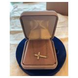 924 Cross Nexklace