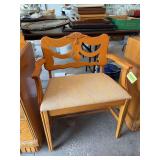Vanity bench