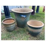 Three ceramic pots large measures 17 x 15